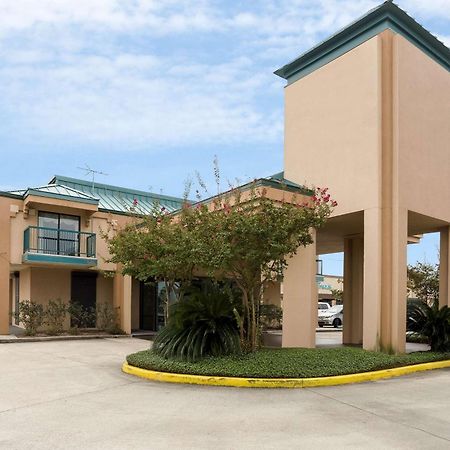 Rodeway Inn & Suites New Orleans Exterior photo
